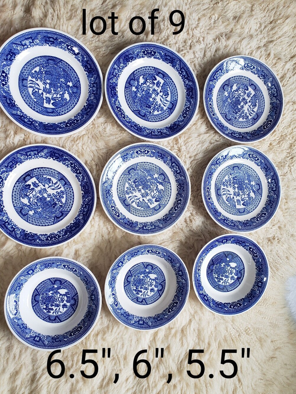 9 mixed vintage Ohio-made Blue Willow plates in fair condition